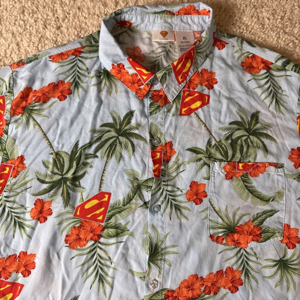 DC SUPERMAN AOP Design Men's Button Front Pocket Hawaiian Shirt X-Large Comics